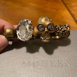ALEXANDER MCQUEEN KNUCKLE DUSTER.